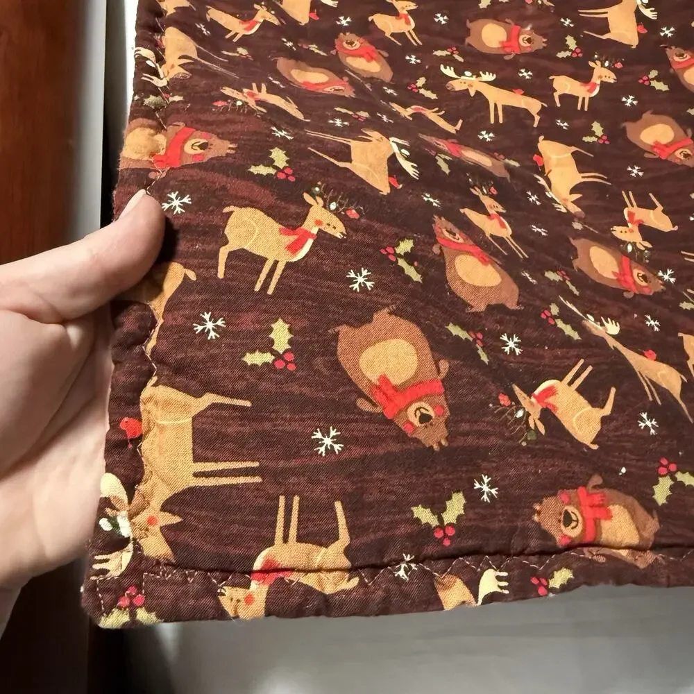Handmade Christmas Quilt Throw Patchwork Red Green Reindeer Holiday Decor